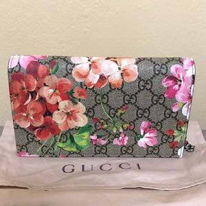 Gucci Blooms Chain Wallet
